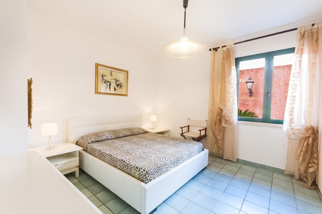 Casa Vacanze Villa Flumini ฟลูมินิ ดิ กวาร์ตู ห้อง รูปภาพ