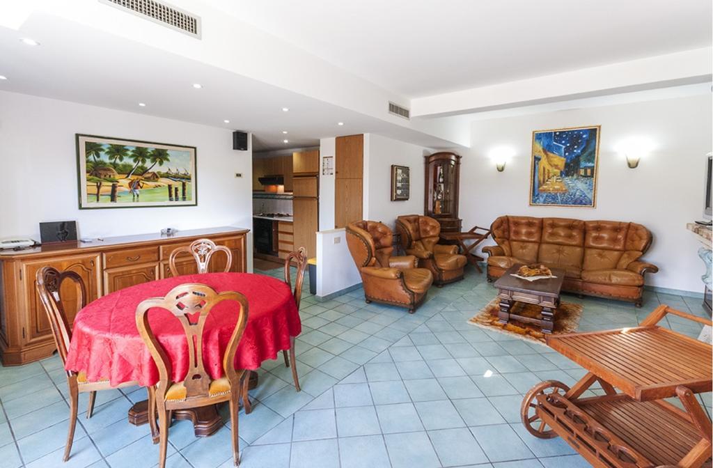 Casa Vacanze Villa Flumini ฟลูมินิ ดิ กวาร์ตู ห้อง รูปภาพ